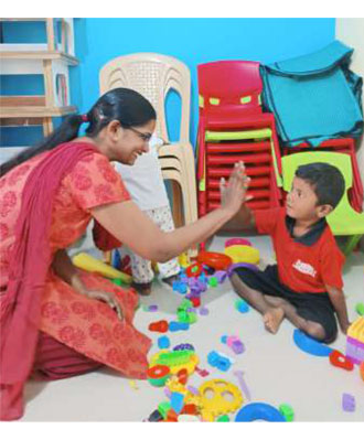 SARASWATHI, A TEACHER FILLING COLOURS TO THE GLOOMY LIVES OF POOR CHILDREN